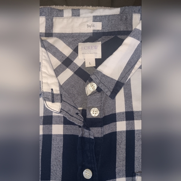 J. Crew Men's Blue and White Checkered Shirt - Picture 5 of 5